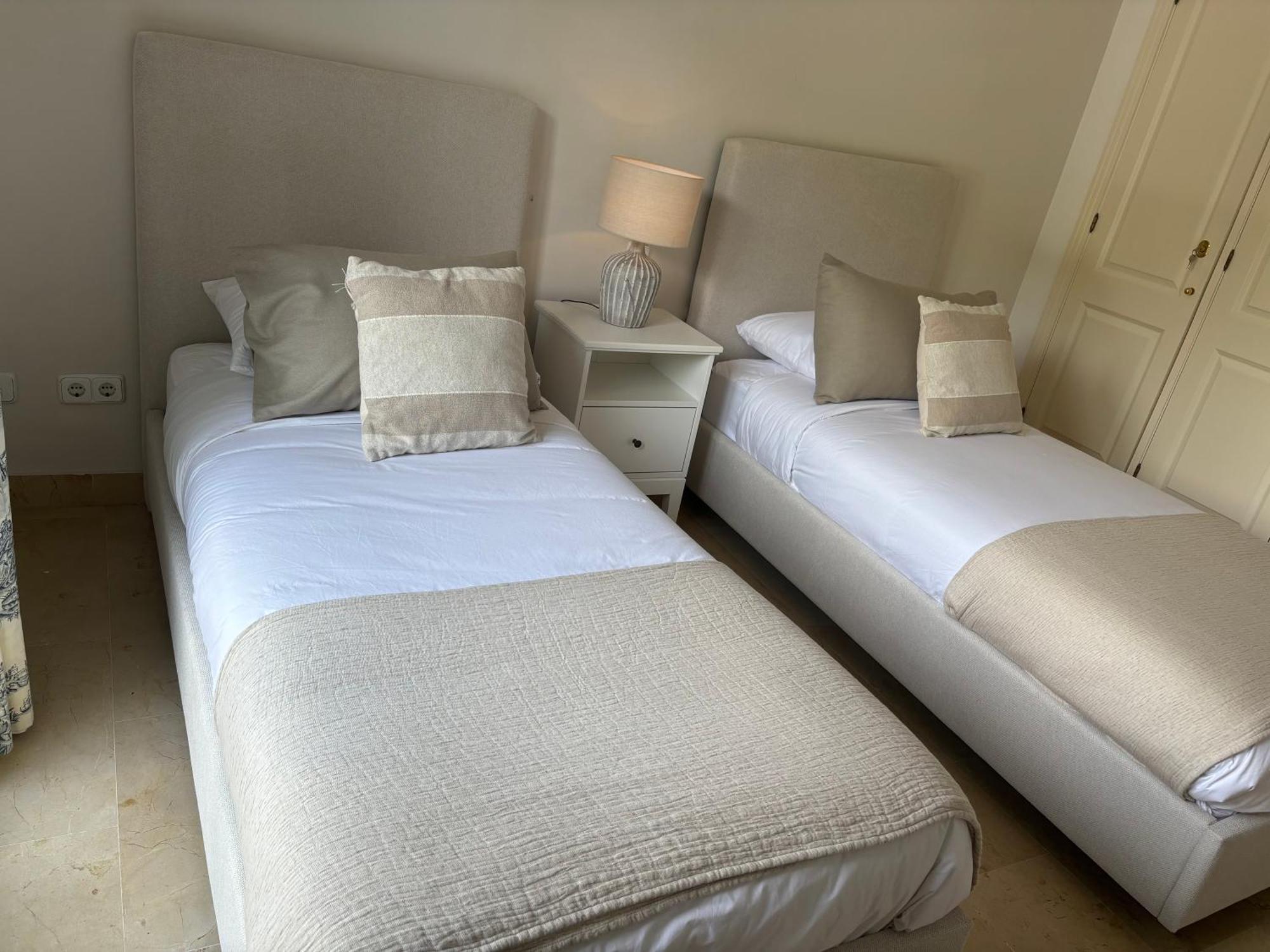 Apartment In El Presidente Beach Side New Golden Mile Εστεπόνα Εξωτερικό φωτογραφία