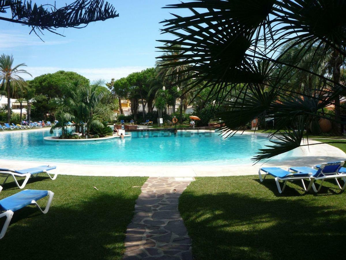 Apartment In El Presidente Beach Side New Golden Mile Εστεπόνα Εξωτερικό φωτογραφία